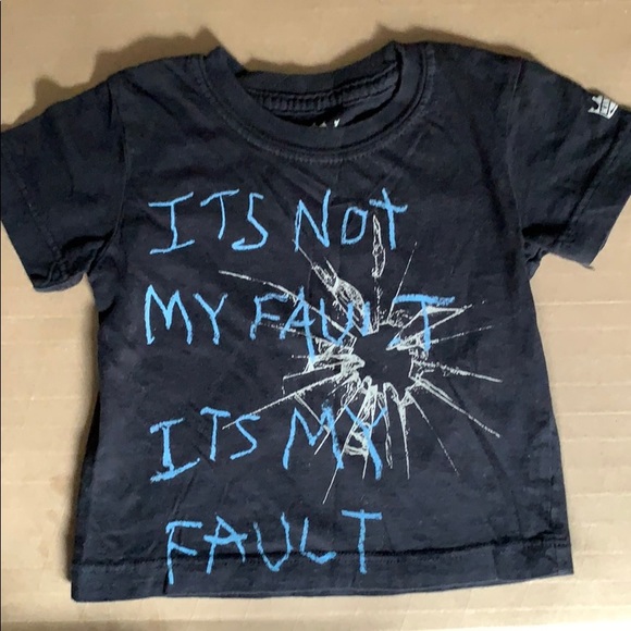 Kingsley outfits! 2 t-shirt one short - Picture 3 of 9